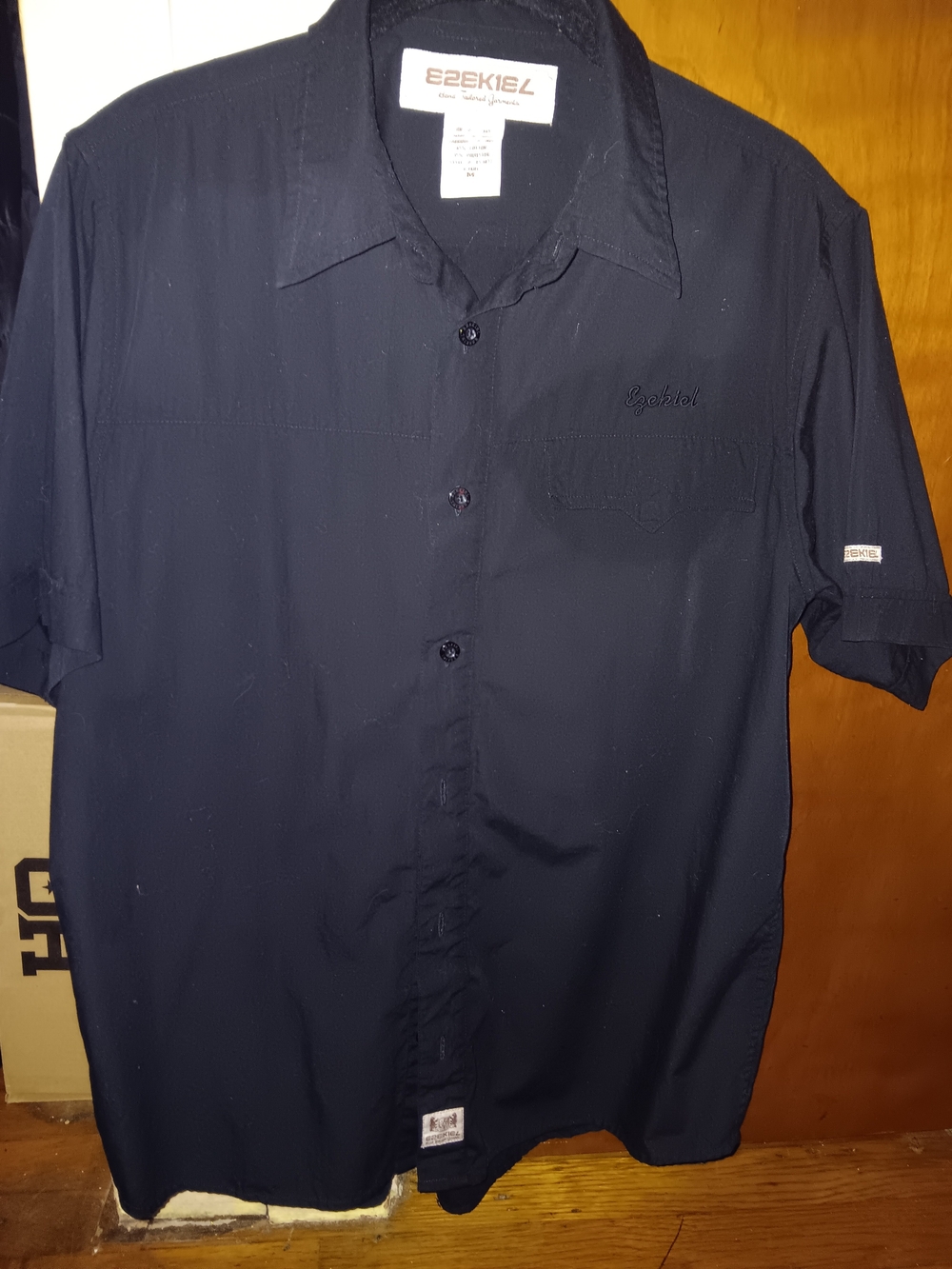 Ezekiel Men’s Short Sleeve Button-Down Shirt